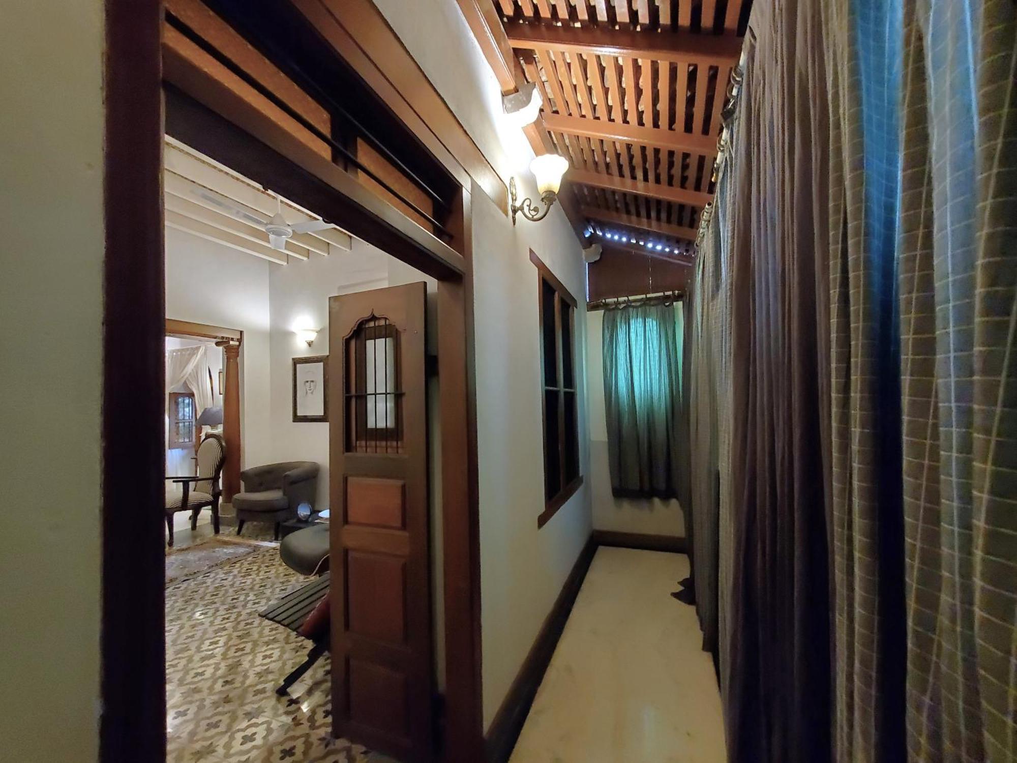 Отель Kariappa House Пондичерри Экстерьер фото