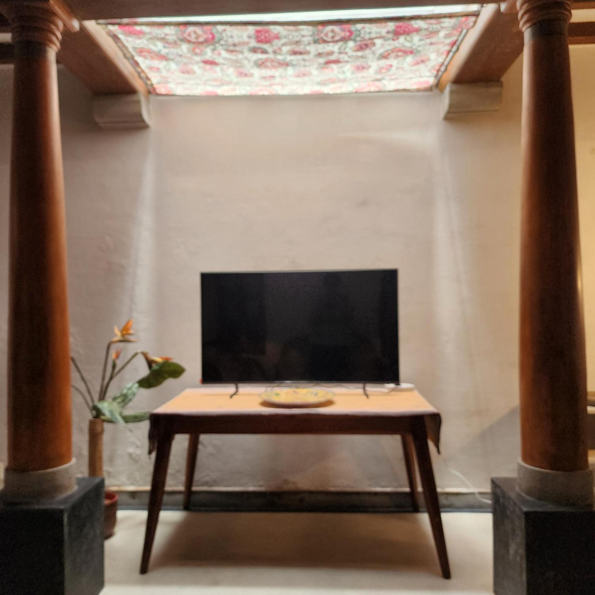 Отель Kariappa House Пондичерри Экстерьер фото